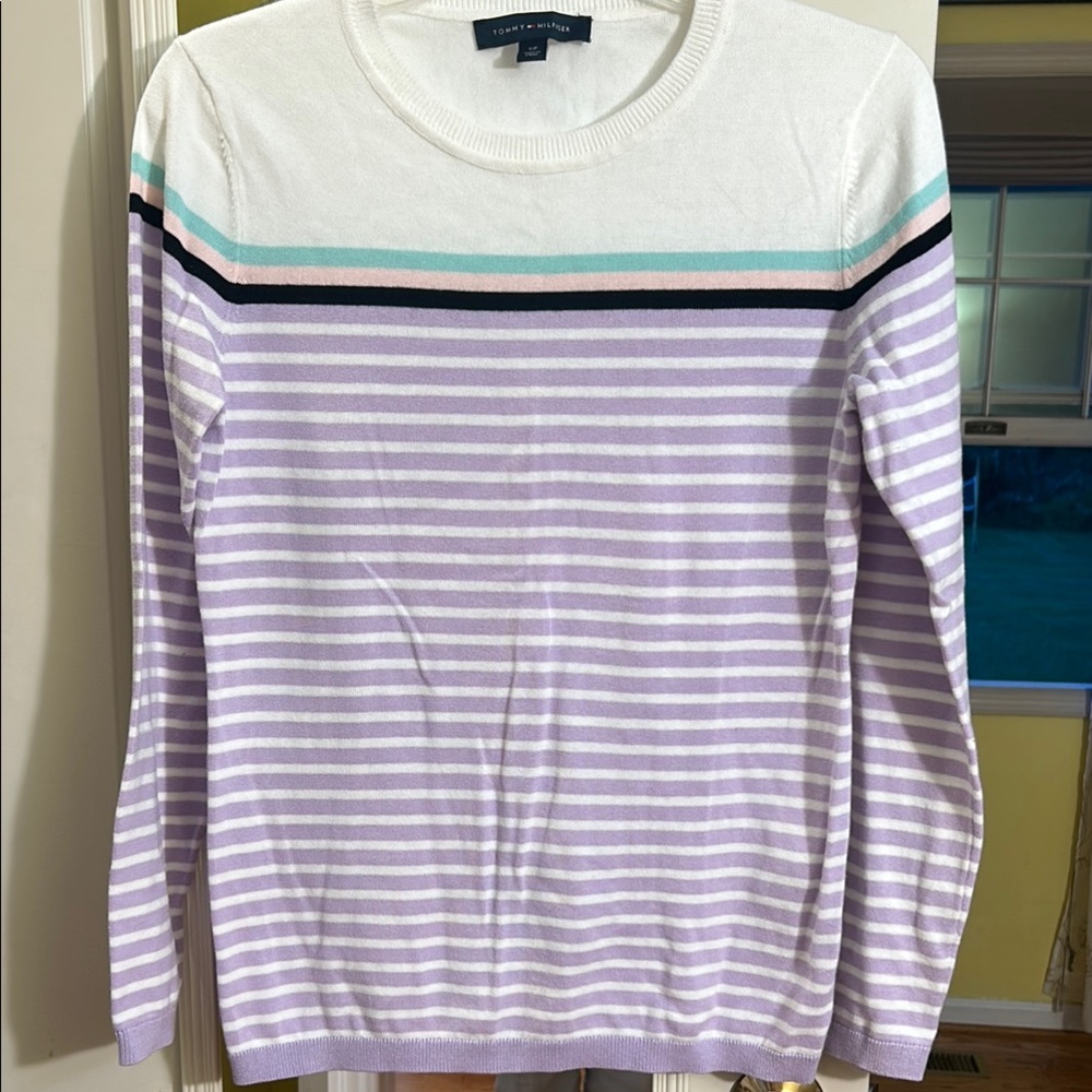 Tommy Hilfiger White and Lavender Striped Sweater size small not worn new